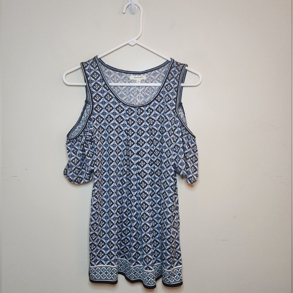 Women's Max Studio Cold Shoulder Top Sz Large NWT